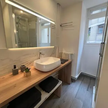Magnifique Appartement Paris 2 Chambres Tour Eiffel Exterior photo