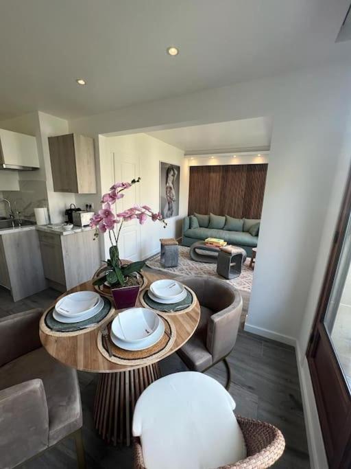 Appartement Magnifique 2 Tour Eiffel *