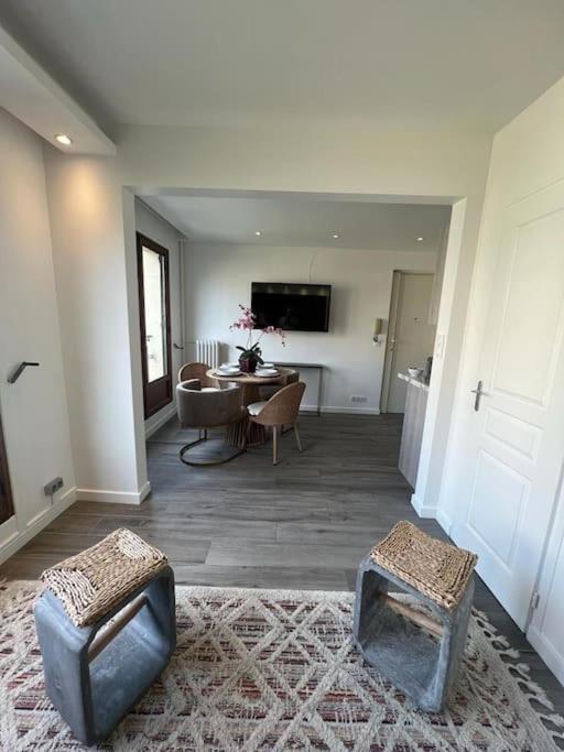 Magnifique 2 Tour Eiffel Appartement Paris